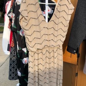 Great for cocktail party and going out.